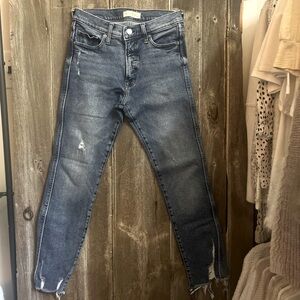 [04] GAP | High Rise Slim Straight Jeans | 28